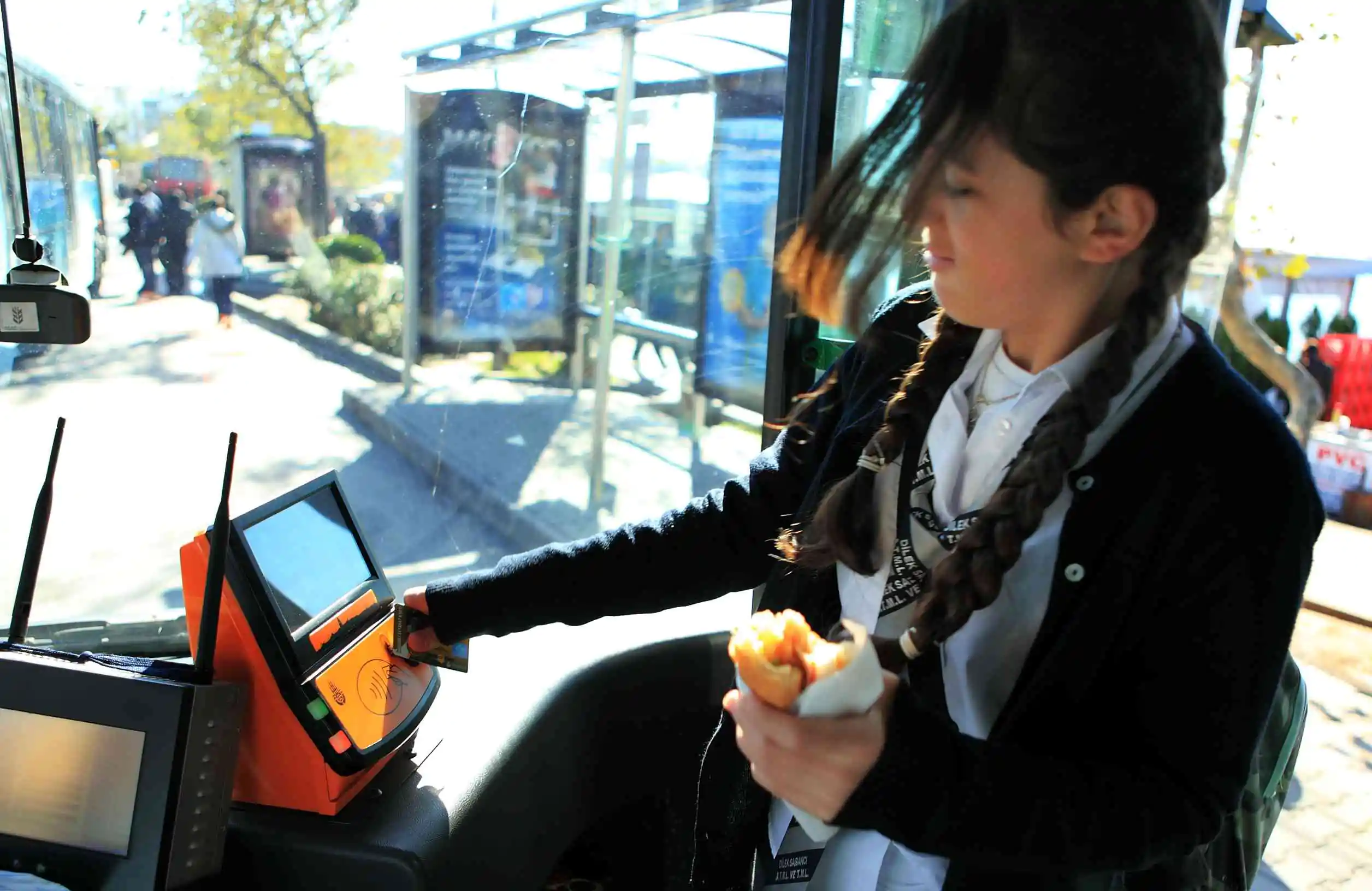 Student using RFID card